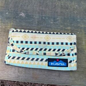 Kavu Geometric Pattern Wallet - Yellow and Black